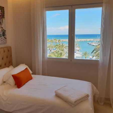 אסטפונה Fantastic Apartment In Front Of The Sea & Marina מראה חיצוני תמונה