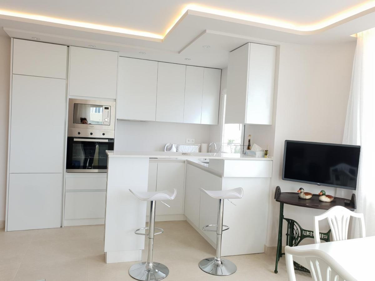 אסטפונה Fantastic Apartment In Front Of The Sea & Marina מראה חיצוני תמונה