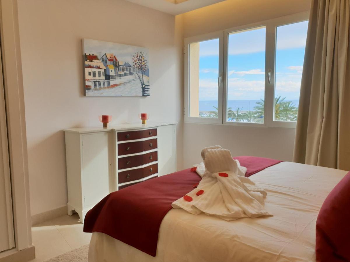 אסטפונה Fantastic Apartment In Front Of The Sea & Marina מראה חיצוני תמונה