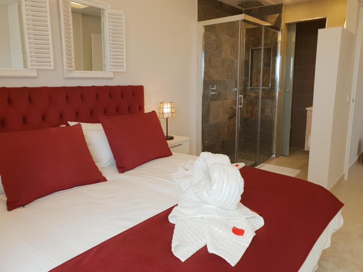 אסטפונה Fantastic Apartment In Front Of The Sea & Marina מראה חיצוני תמונה