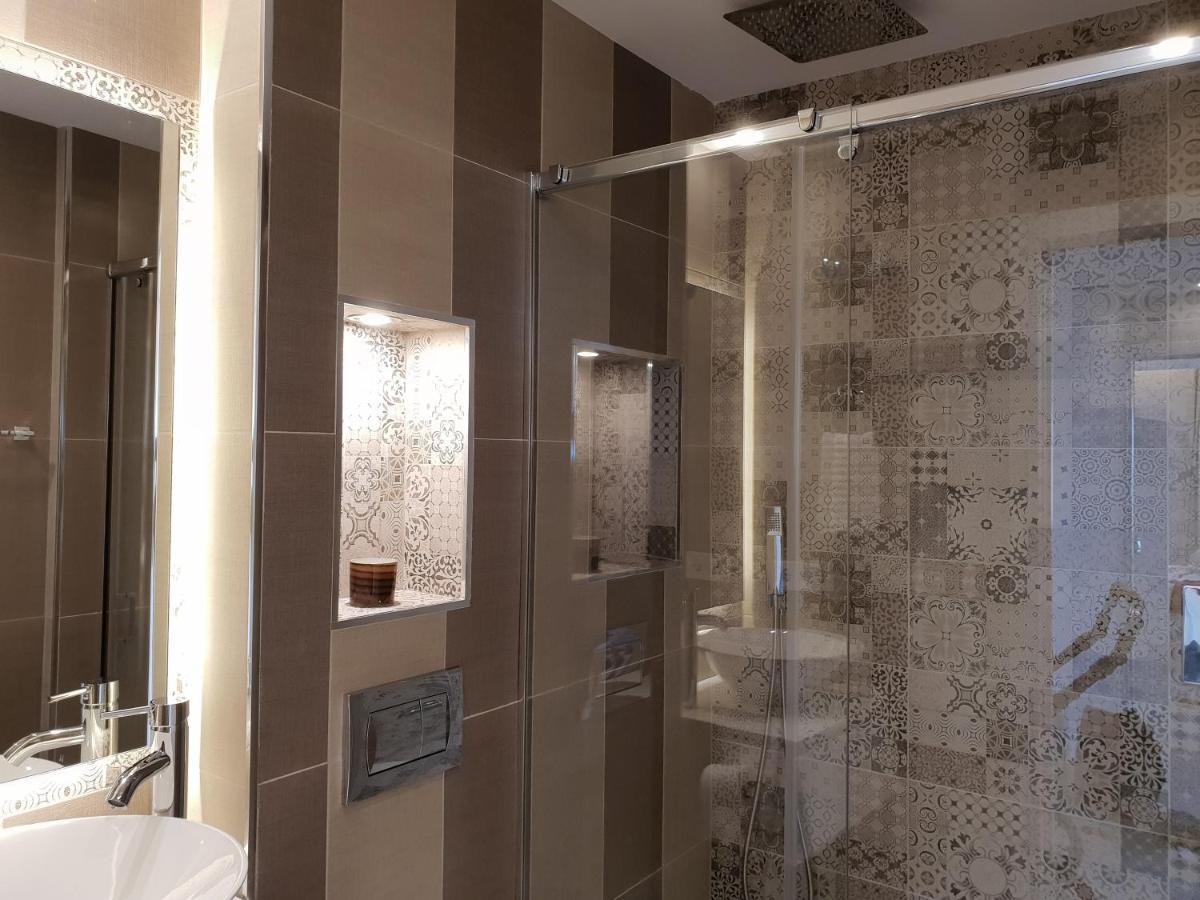 אסטפונה Fantastic Apartment In Front Of The Sea & Marina מראה חיצוני תמונה