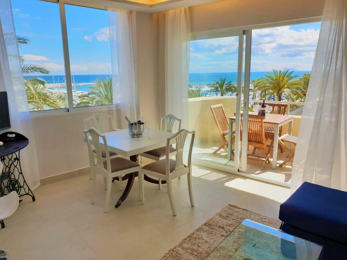 אסטפונה Fantastic Apartment In Front Of The Sea & Marina מראה חיצוני תמונה
